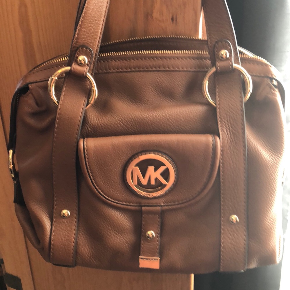 Like new Michael Kors purse.